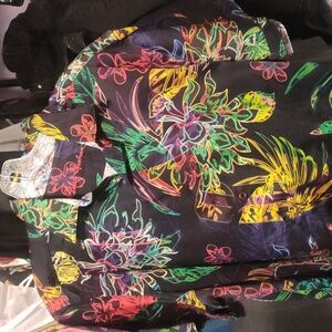 Robert Graham XL classic fit